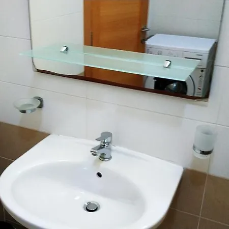 Homestay On Arturo Mercieca 46 Проживание в семье