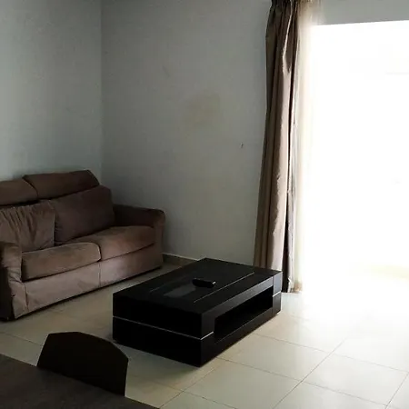 Homestay On Arturo Mercieca 46 Слима