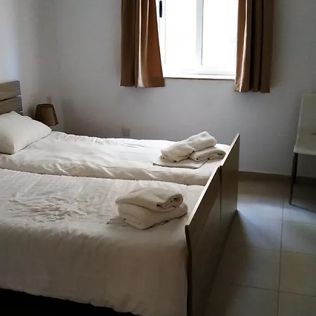 Homestay On Arturo Mercieca 46 * Слима