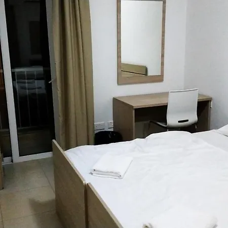 Homestay On Arturo Mercieca 46 *