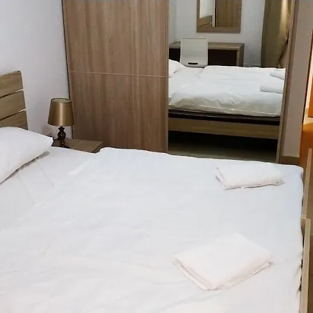 Homestay On Arturo Mercieca 46 Слима