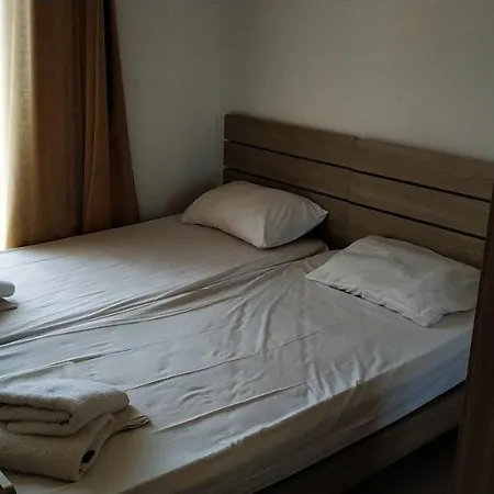 Homestay On Arturo Mercieca 46 Проживание в семье *