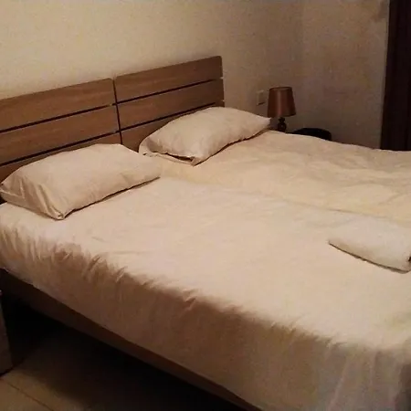 Homestay On Arturo Mercieca 46 *
