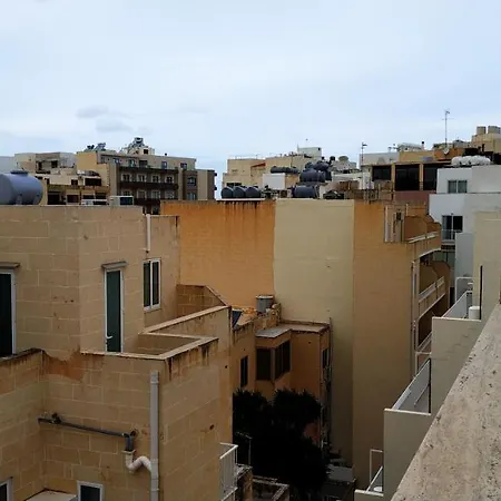 Homestay On Arturo Mercieca 46 Kwatera prywatna Sliema